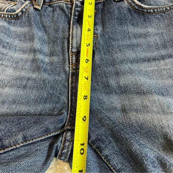 Women’s Embroidered Straight Leg Ankle Sz 8 Jeans W/pockets Raw Hem Distressed - Picture 7 of 12